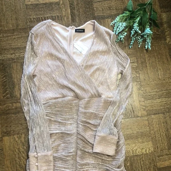 Le Chateau dress - Picture 2 of 8